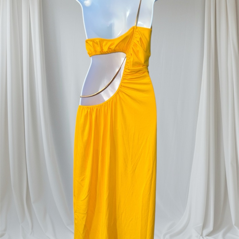 WeWoreWhat One-Shoulder Cutout Maxi Dress in Yellow - Picture 10 of 13